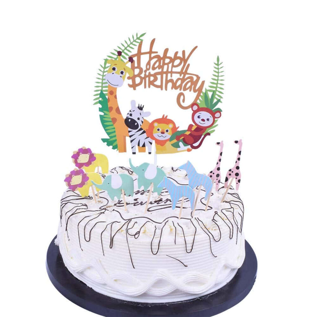 Playful Birthday Wallpaper: Animal-Themed Cake with Festive Details