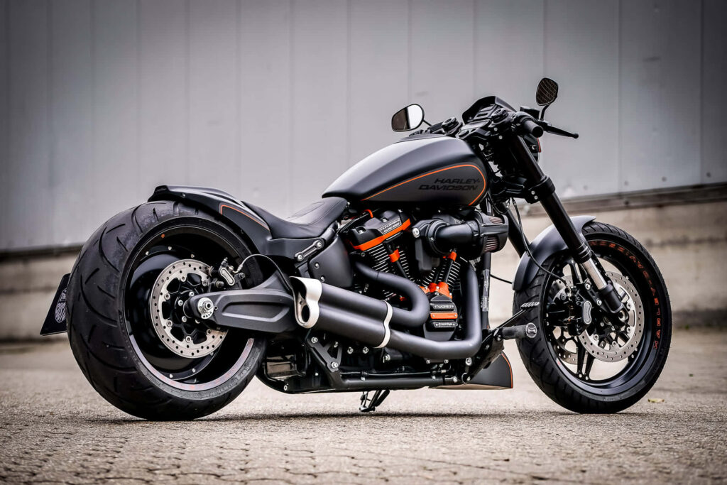 Bold Harley-Davidson Motorcycle: Freedom & Adventure Wallpaper