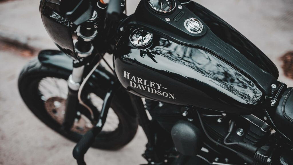 Harley-Davidson Street 750 HD Wallpaper: Bold Black Design