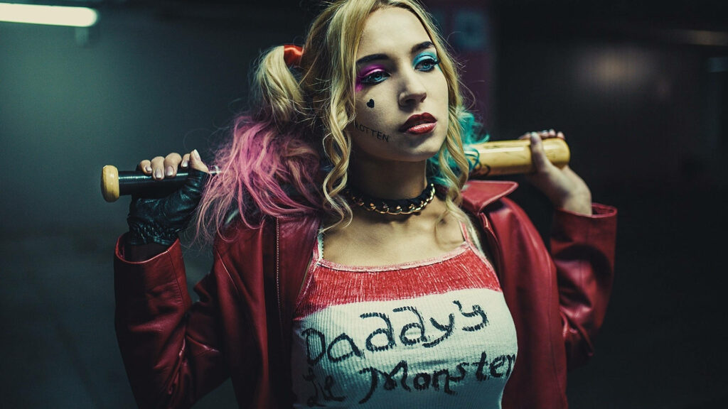 Vibrant Harley Quinn 4K Wallpaper: Bold Villain Background
