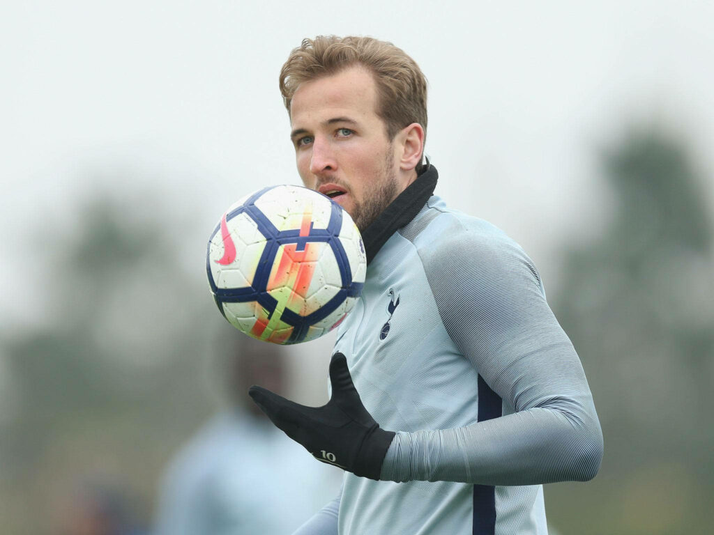 Harry Kane Wallpaper: Focused Football Skill in Practice Session