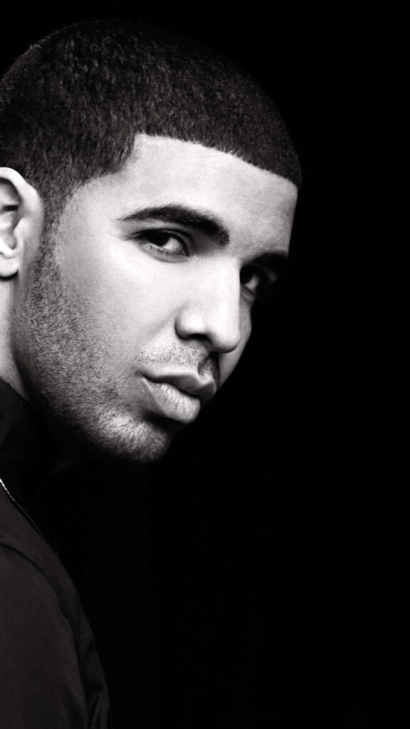 High-Def Black-and-White Drake Wallpaper: Contemplative Design