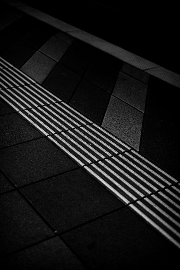 Textured Black & White Tile Wallpaper - Geometric Pattern Background