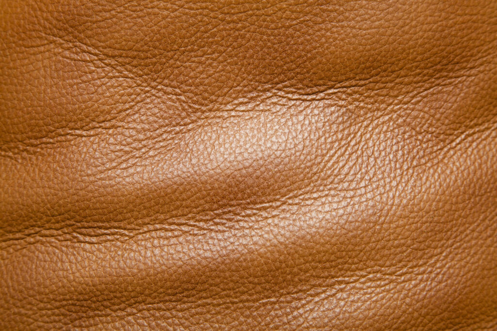 Rich Brown Leather Texture Wallpaper - Realistic Animal Skin Design