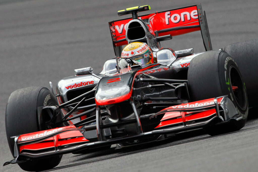 High-Res Lewis Hamilton McLaren F1 Wallpaper - Speed & Precision