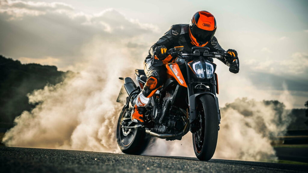 Epic Racing Thrills: KTM 790 Unleashes Power in 4K Wallpaper