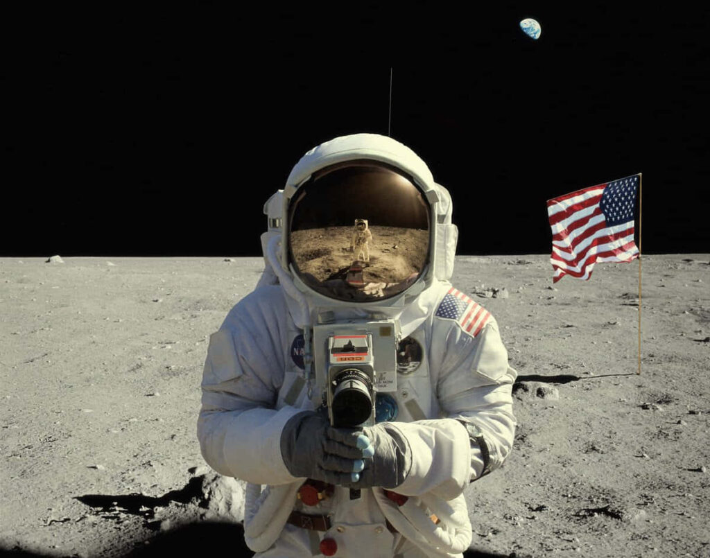 Apollo 11 Wallpaper: Neil Armstrong on Moon with Earth & Flag