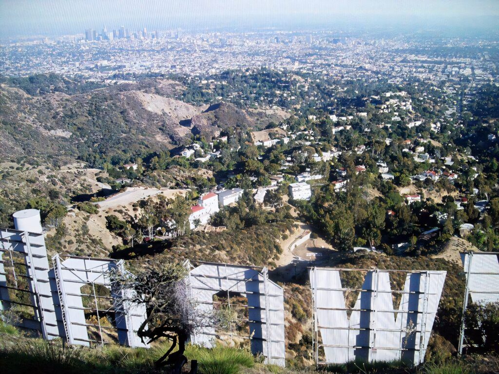 Hollywood Sign View: Urban Los Angeles Cityscape Wallpaper Background