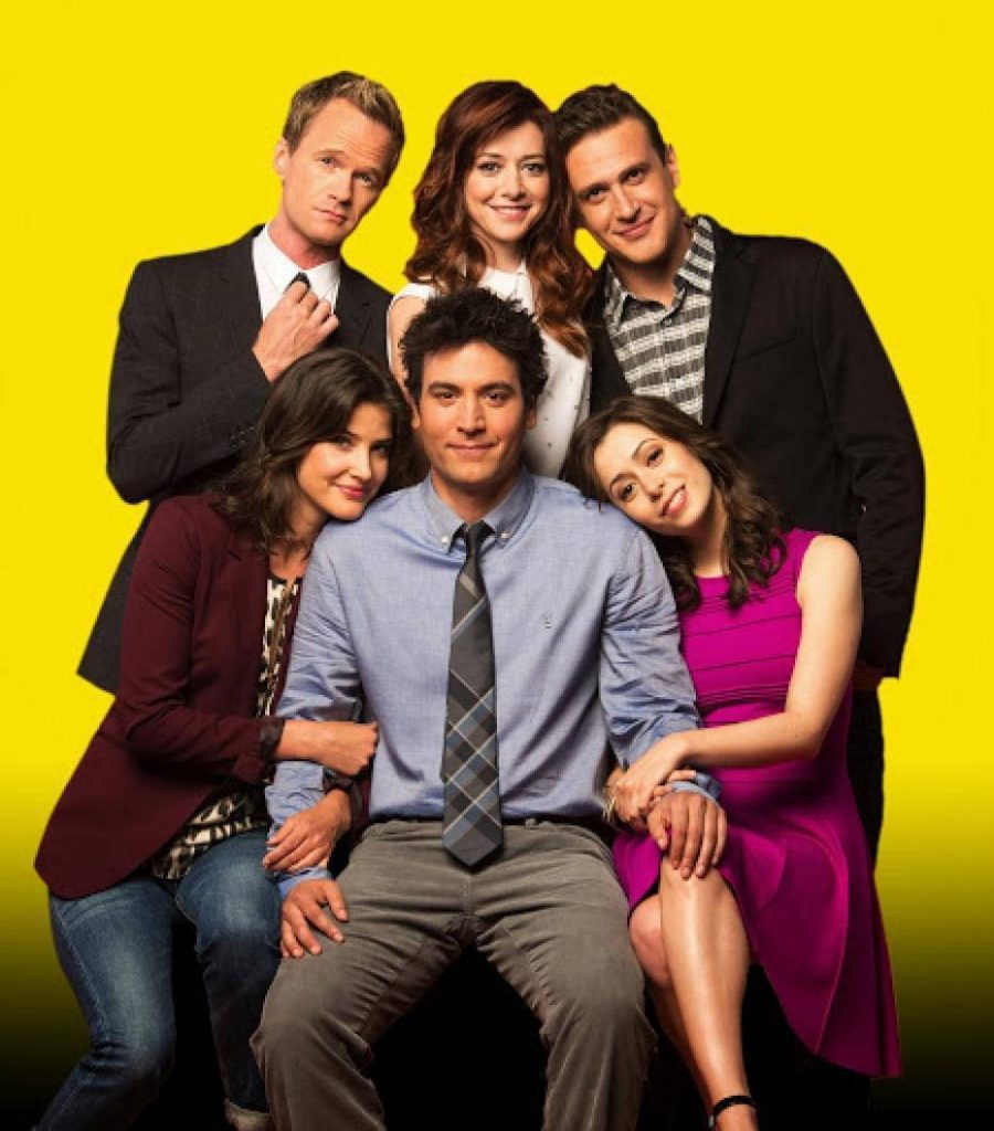 How I Met Your Mother cast wallpaper with Ted Mosby and iconic ensemble on yellow background
