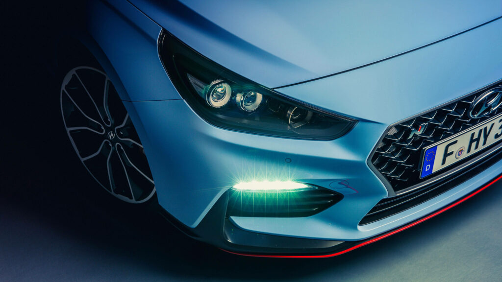 Hyundai i30 N Performance Wallpaper: Sleek Design & LED Headlights