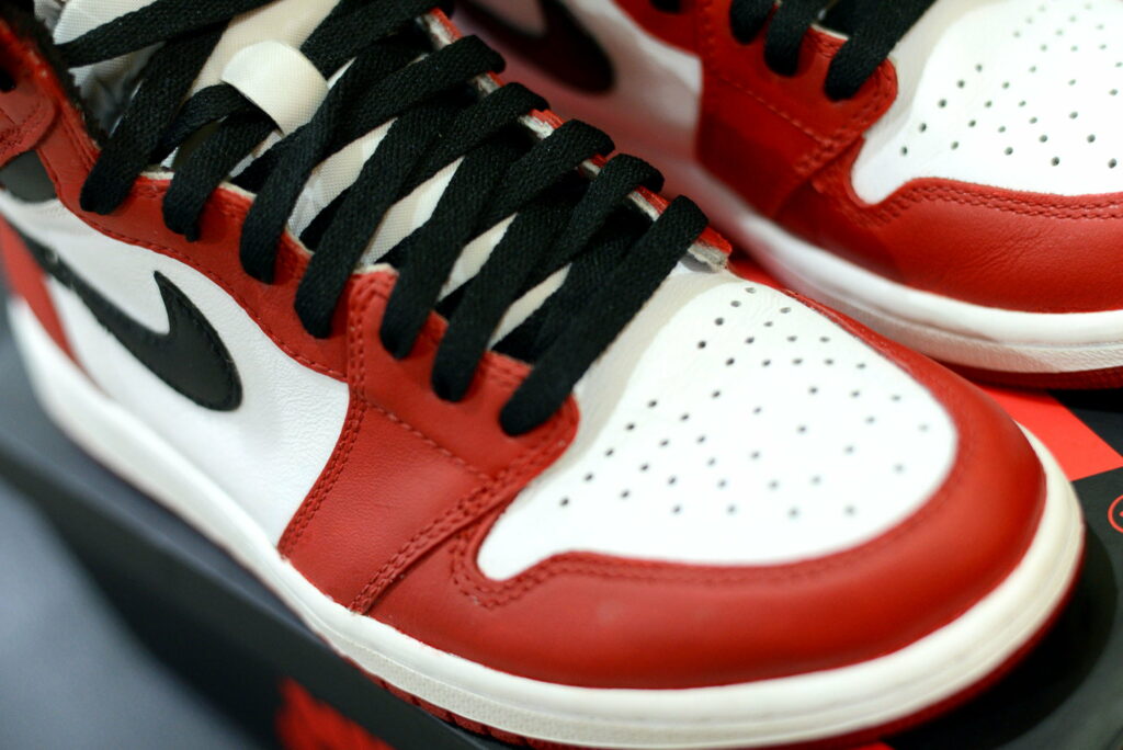 Classic Sneaker Elegance: Air Jordan 1 Chicago in Stunning HD Wallpaper