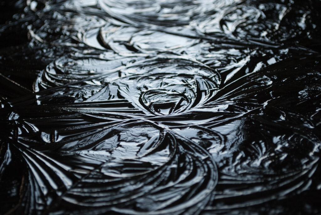 Icy Macro Wallpaper: Intricate Textured Patterns & Reflective Design