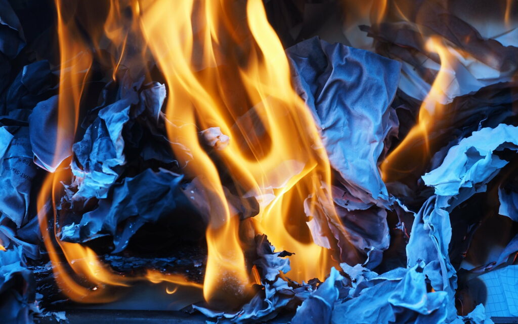 Inferno: Mesmerizing 4K Wallpaper of Fiery Burning Paper