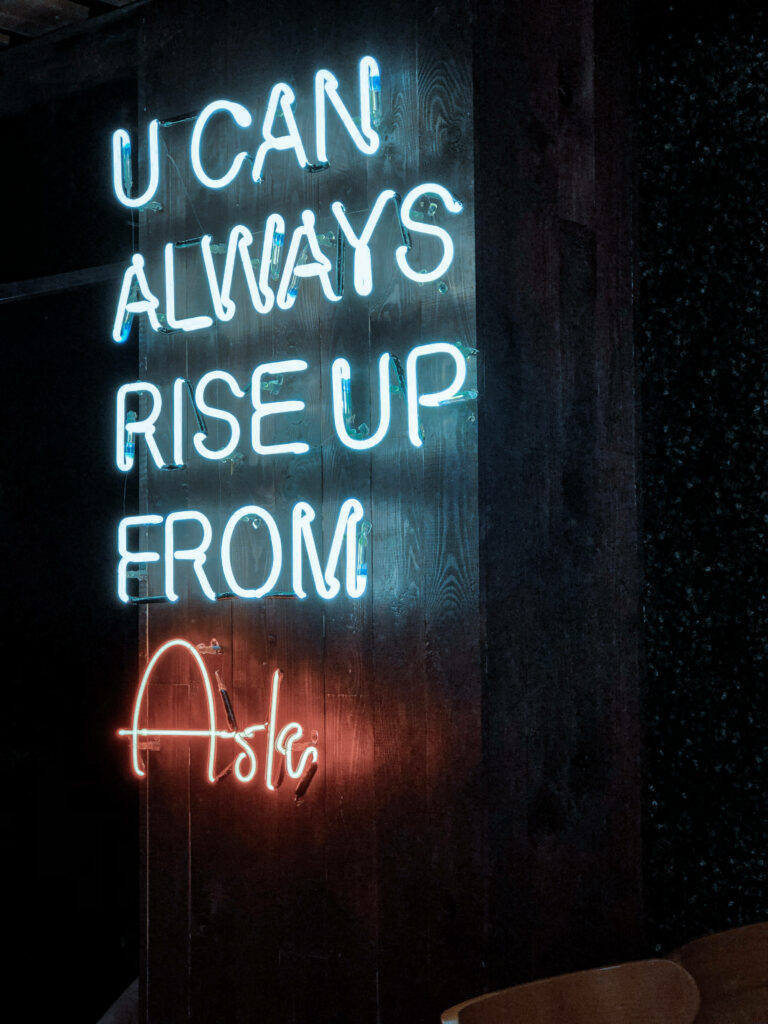 Inspirational Neon U CAN ALWAYS RISE UP Wallpaper - Motivational Design