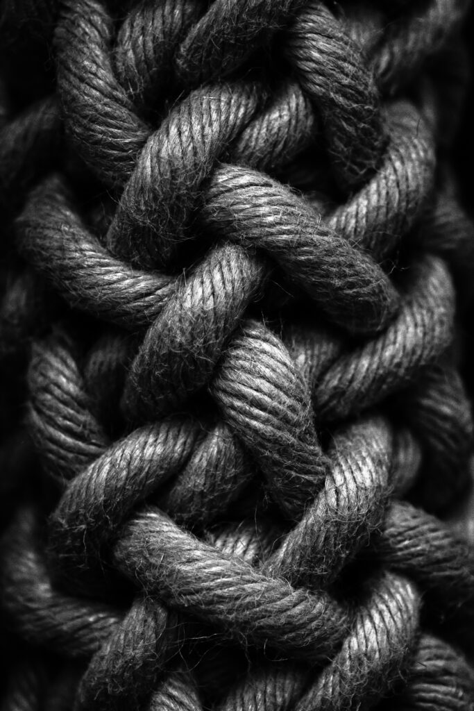 Intricate Black and White Rope Pattern Wallpaper - Close-Up Texture