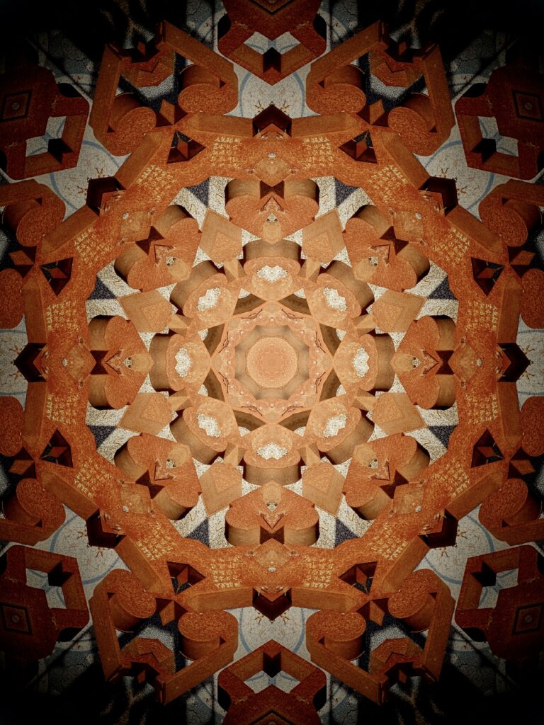 Earthy Toned Fractal Wallpaper: Intricate Symmetrical Design