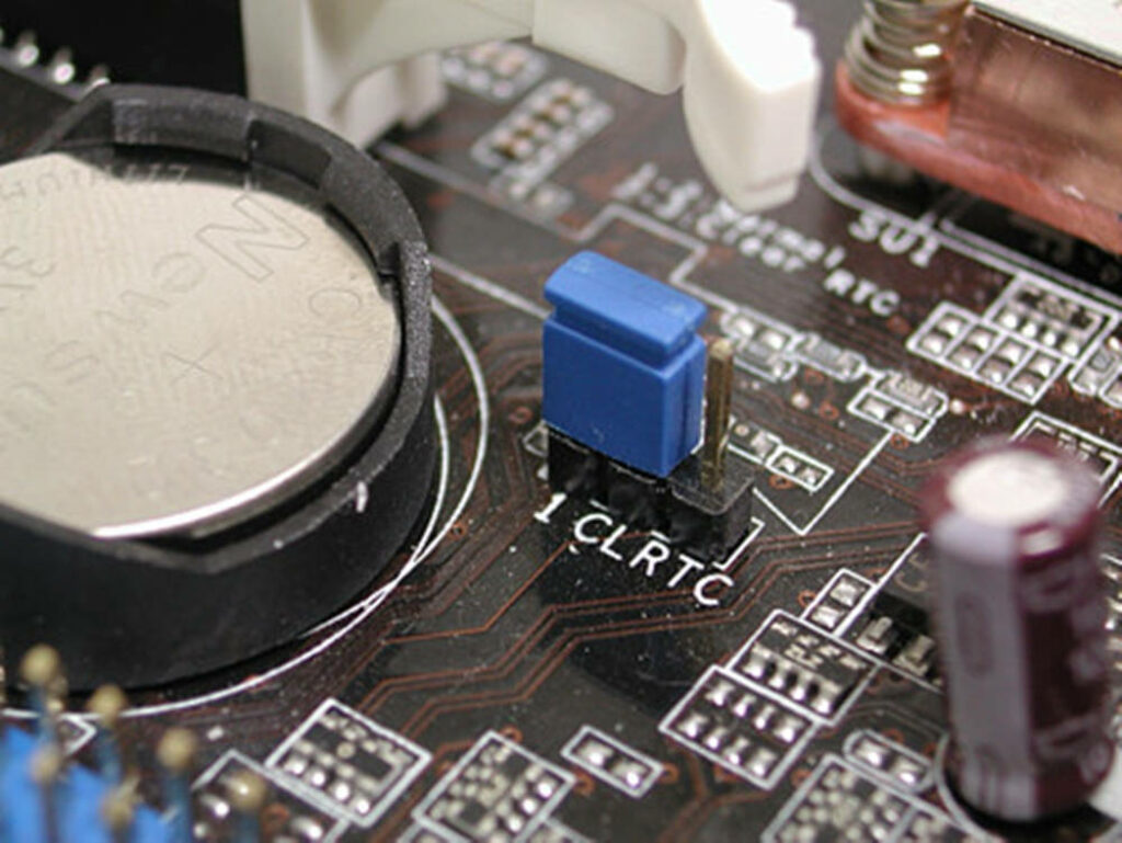 Intricate Motherboard Close-Up: BIOS Battery & CLR RTC Jumper Wallpaper