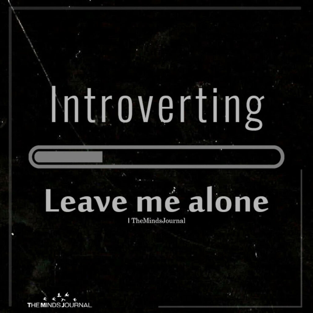 Introverting Wallpaper: Bold Minimalist Design for Solitude Lovers