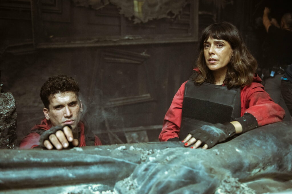 Heist Sensation: Jaime Lorente as Río - Captivating TV Show Poster Wallpaper