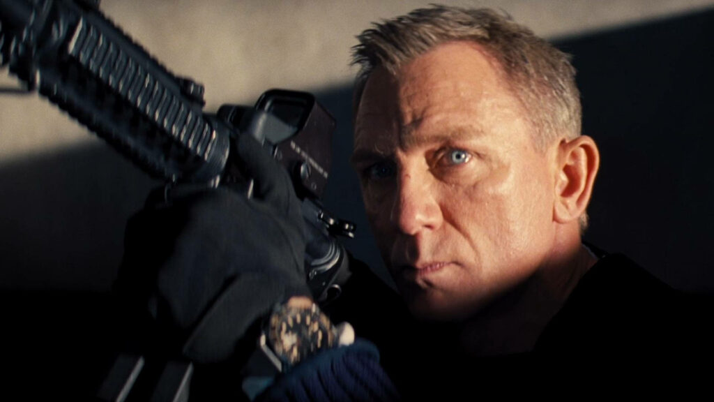 James Bond No Time To Die Wallpaper: Intense Focus & Tactical Action