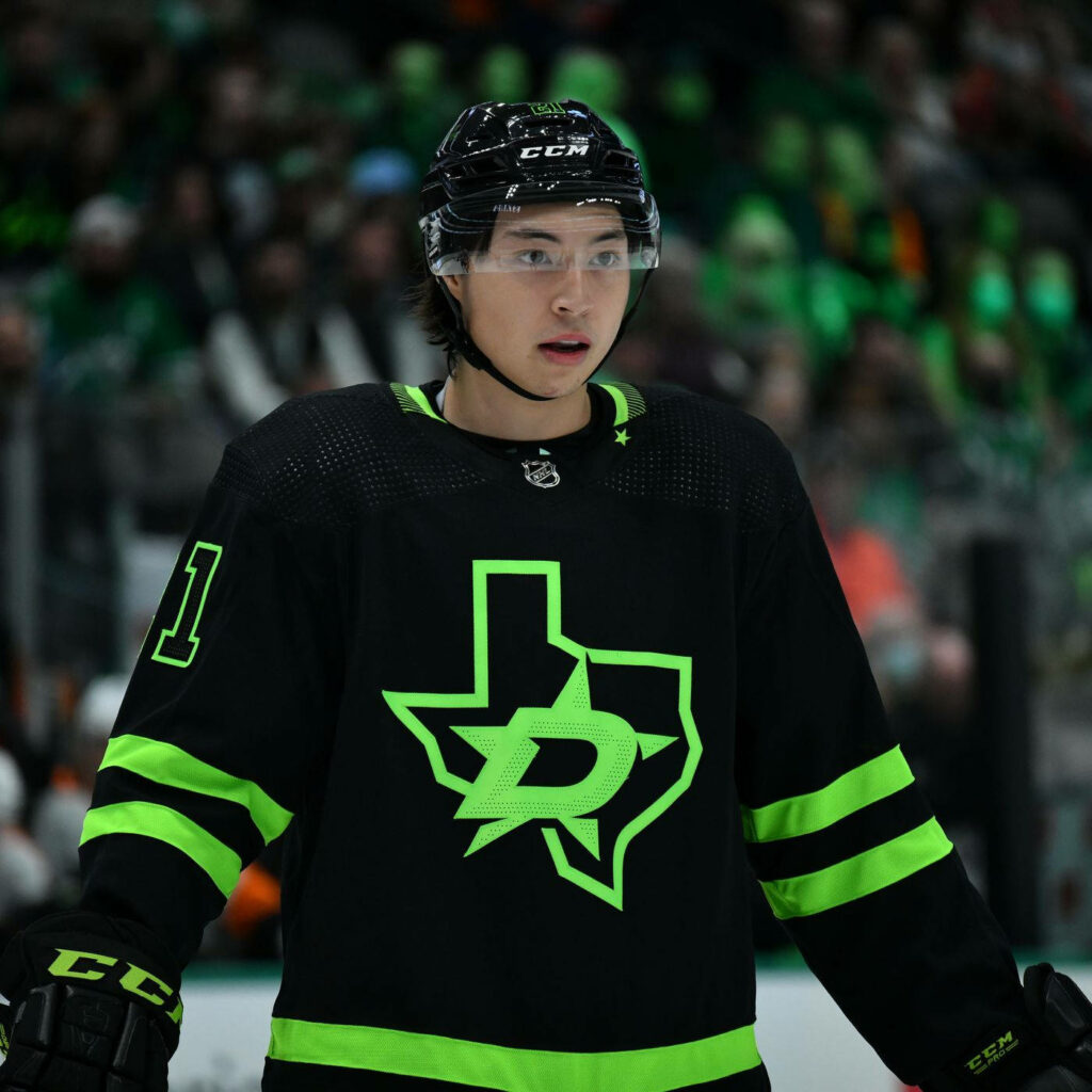 Jason Robertson Dallas Stars focused on ice wearing black neon green jersey NHL First Star November Wallpaper
