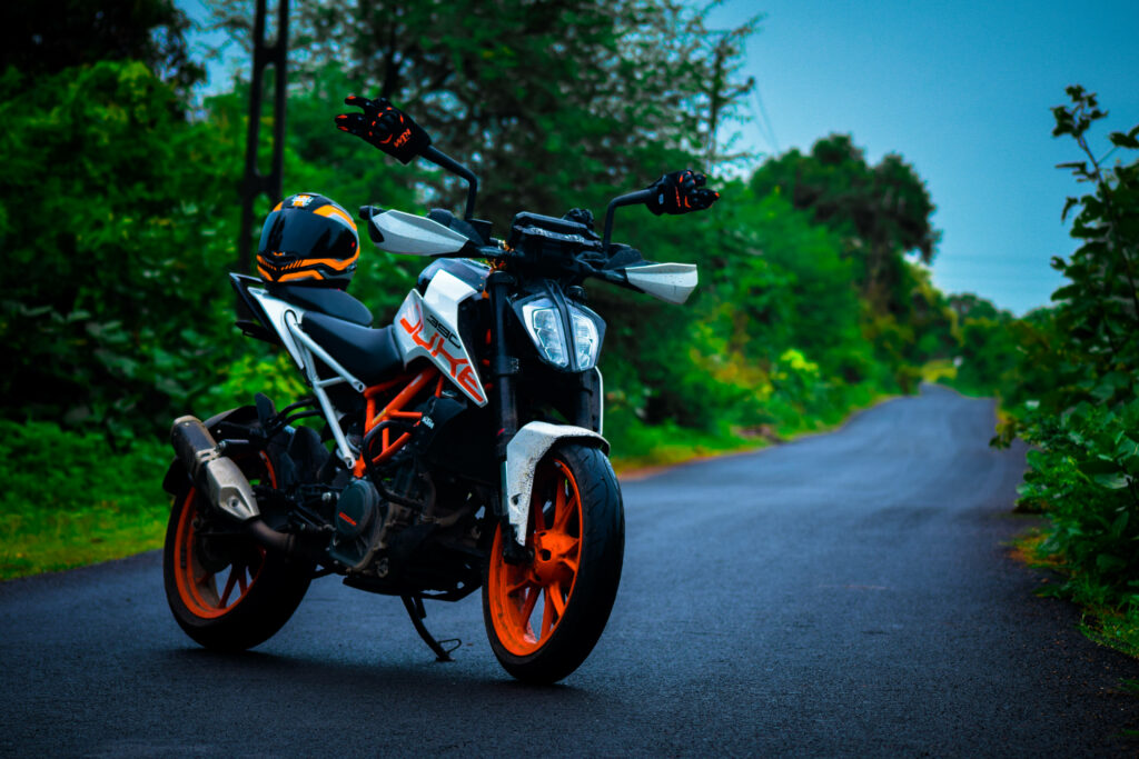 Stunning KTM Duke 200 Wallpaper: Bike on Scenic Winding Road