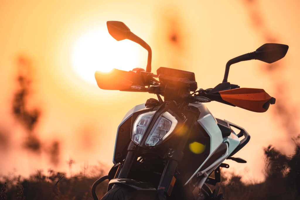 KTM Duke 390 Wallpaper: Bold Design at Serene Sunset