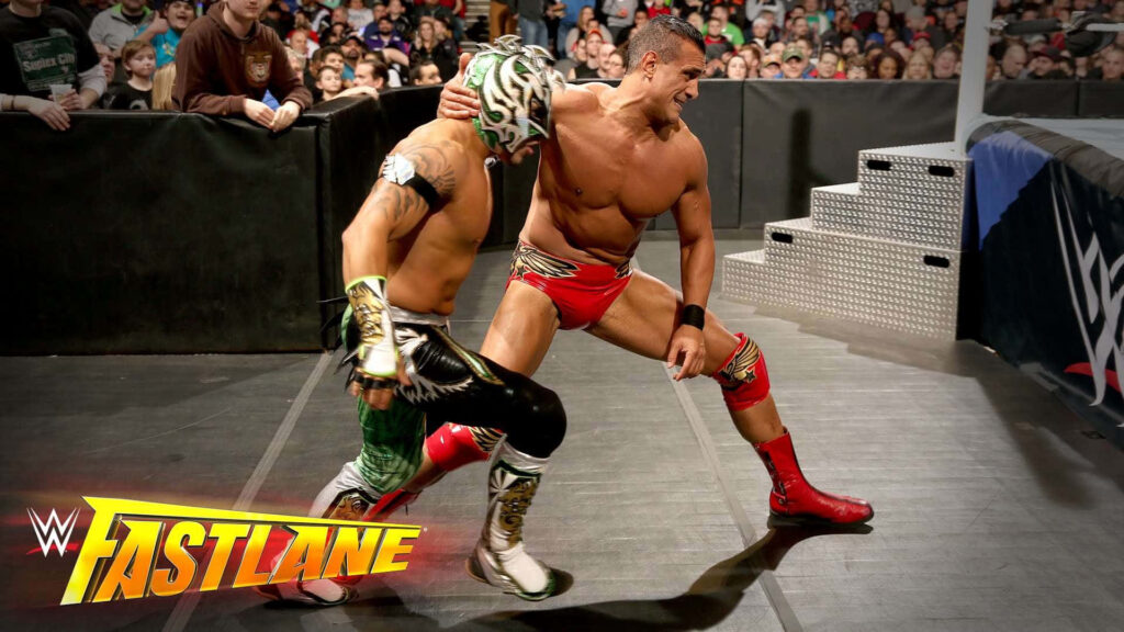 WWE Fastlane intense match between Kalisto and Alberto Del Rio fierce wrestling rivalry wallpaper