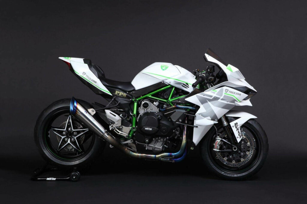 Kawasaki H2R Motorcycle Wallpaper: Power, Design & Innovation