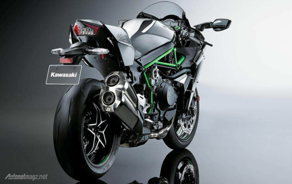 Stylish Kawasaki H2R Wallpaper: Sleek Back View & Polished Finish