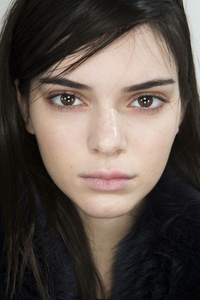 Kendall Jenner's Bare Face: Minimalistic Beauty Wallpaper Background