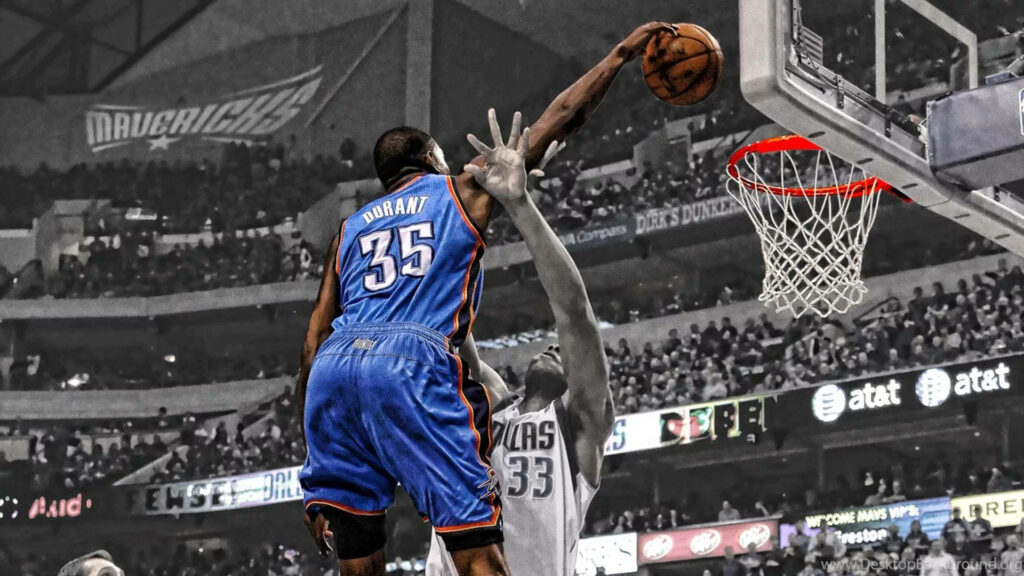 Dynamic Kevin Durant Selective Color Wallpaper - Basketball Action Shot