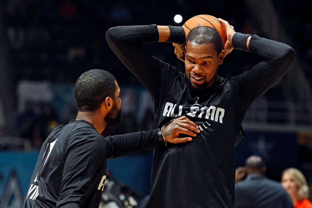 Vibrant Kevin Durant All-Star Wallpaper: Joyful Basketball Moment