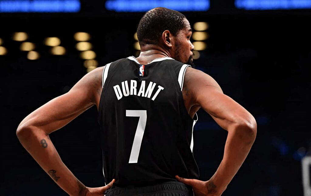 Kevin Durant Nets Back View Wallpaper - Iconic Number 7 Design