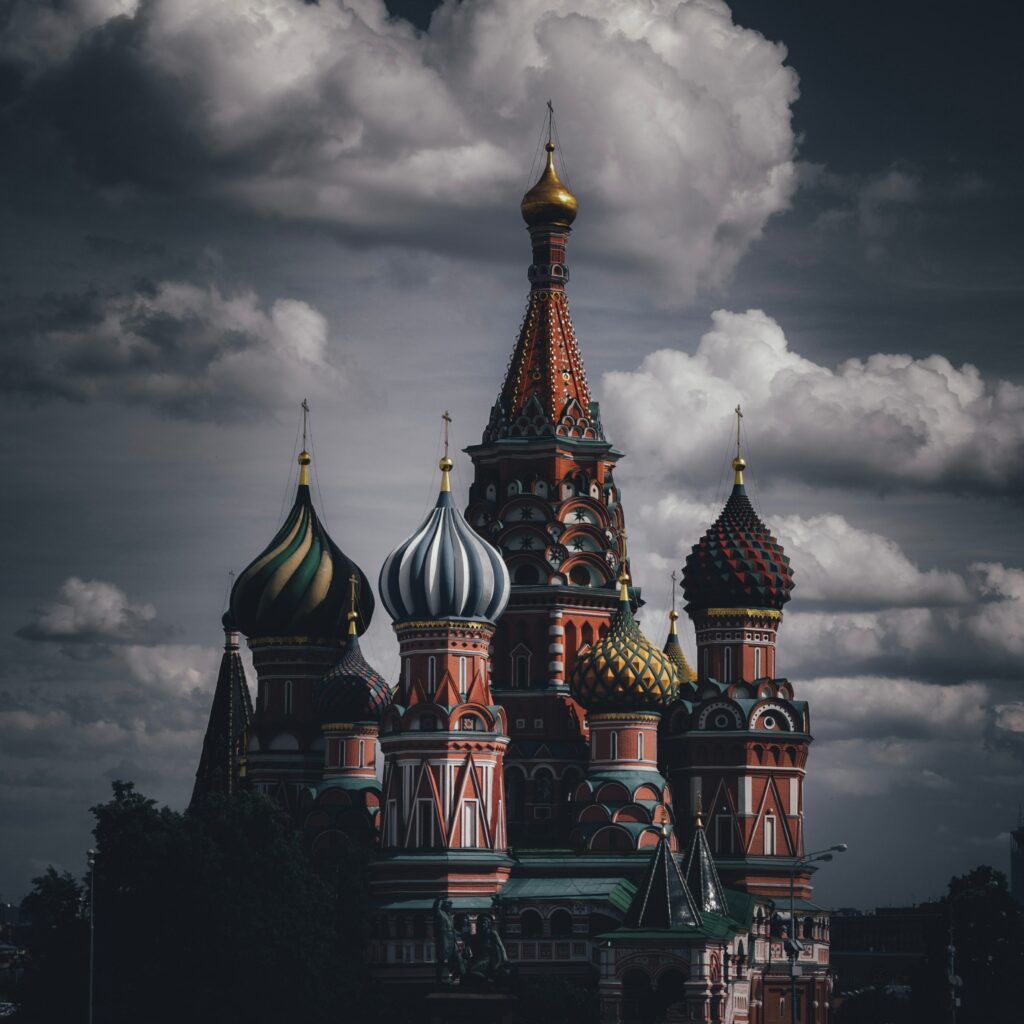 Kremlin Architecture Wallpaper: Vibrant Towers & Dramatic Sky
