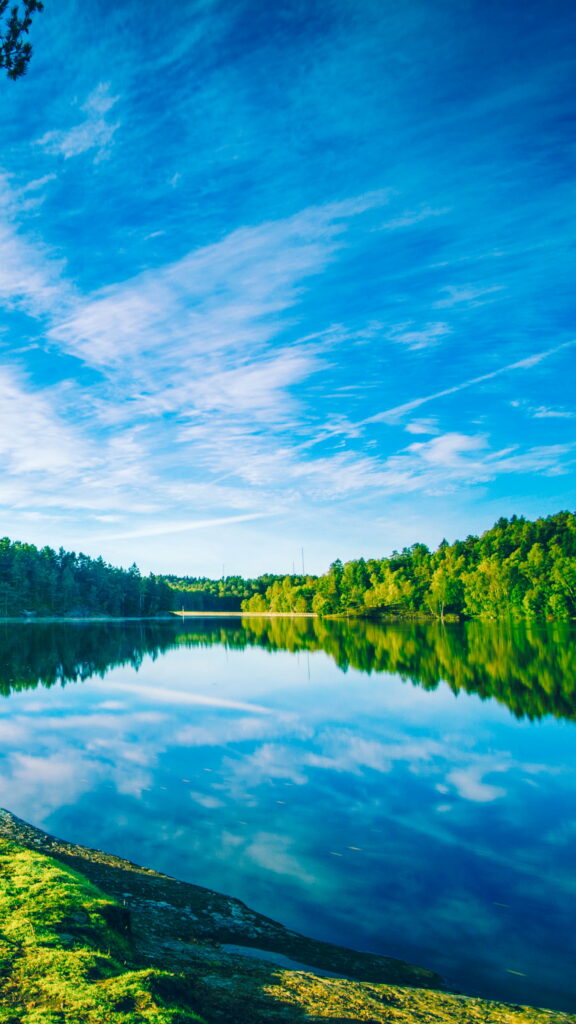 Inspiring Spring Serenity: Majestic Lakeside Paradise beneath the Azure Sky Wallpaper