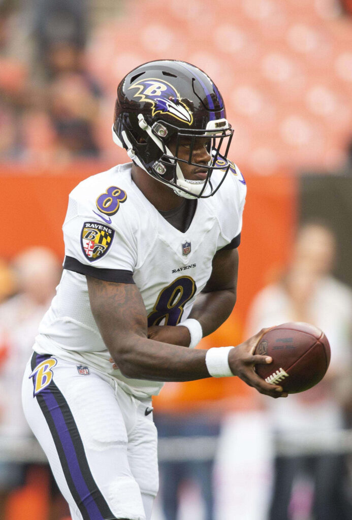 Lamar Jackson Baltimore Ravens number 8 jersey dynamic action phone wallpaper for fans