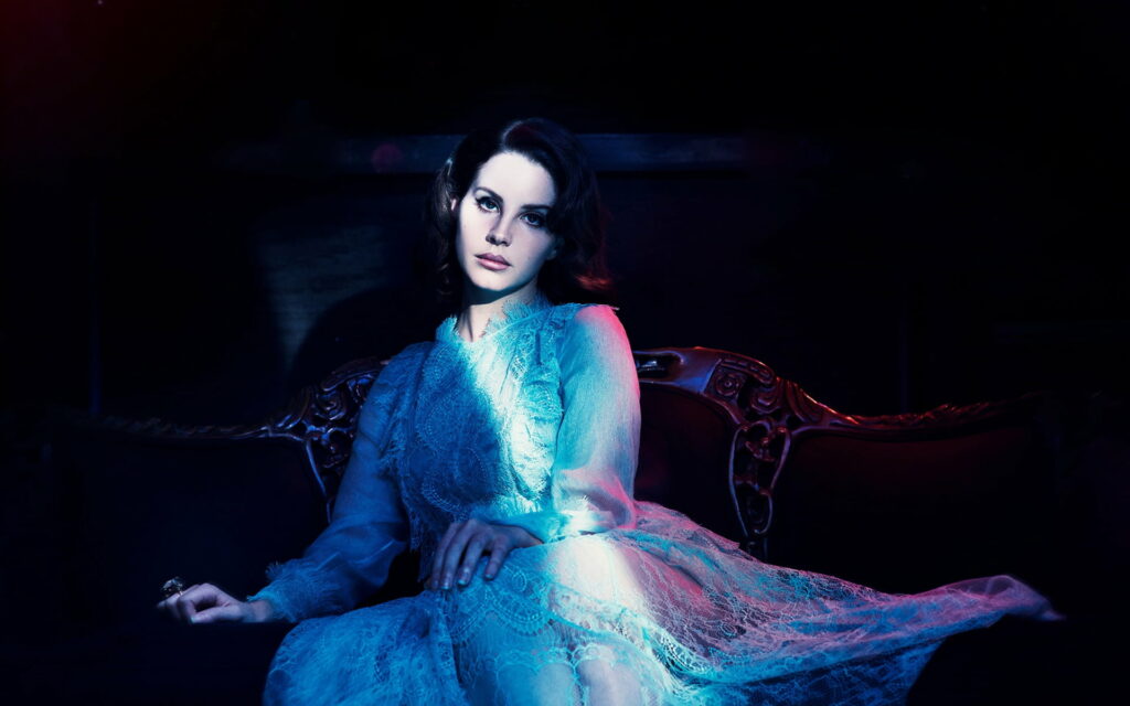 Lana Del Rey: Captivating American Songstress in a Glamorous Ensemble - HD Wallpaper