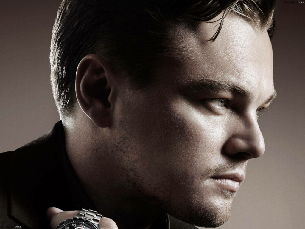 Leonardo DiCaprio Close-Up Wallpaper: Sharp Features & Intense Expression