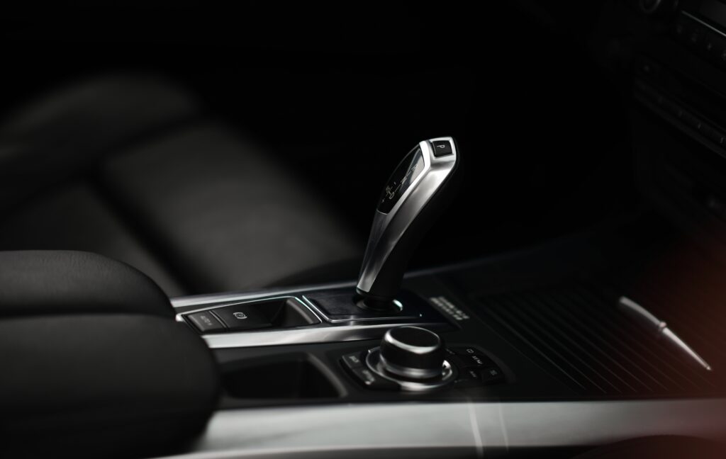 BMW X5 Luxurious Interior: Sleek Gear Lever & Refined Craftsmanship Wallpaper