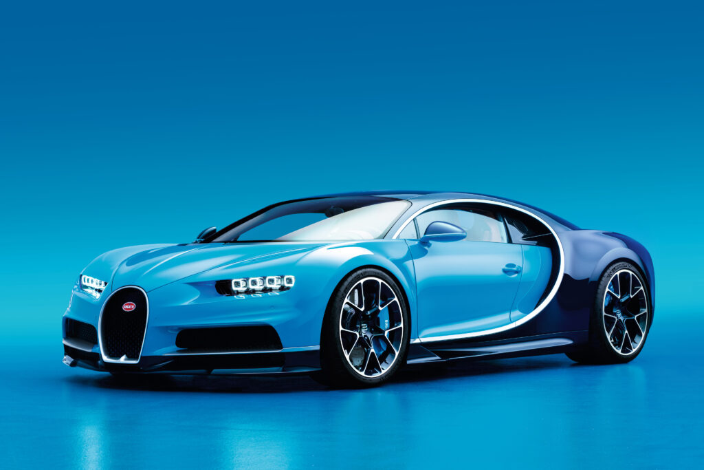 Luxurious Blue Bugatti Chiron Side View Wallpaper - Sleek Design