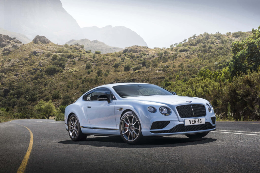 Bentley's Timeless Symbol of Class Takes You on a Luxurious Journey - A Captivating Snapshot Wallpaper