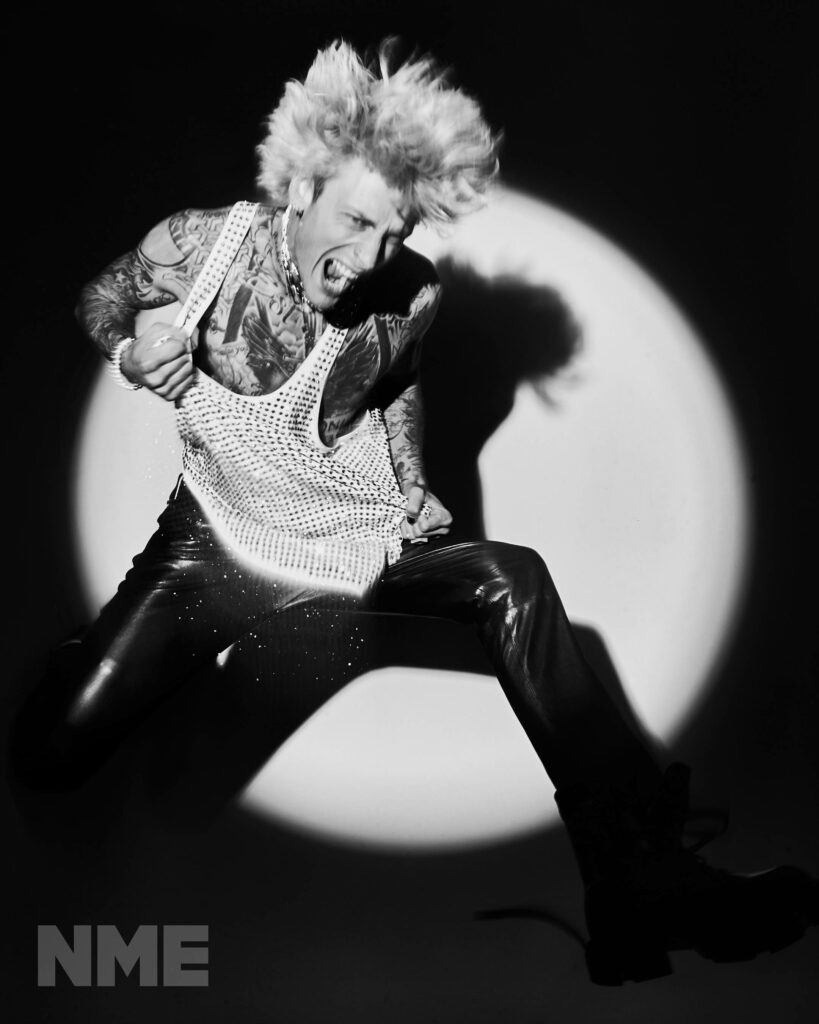 Energetic Machine Gun Kelly NME Cover Grayscale Wallpaper Background