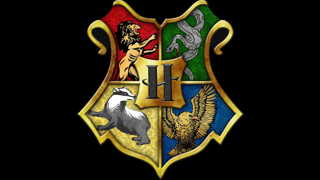 4K Hogwarts Crest Wallpaper: Enchanting Wizarding World Background