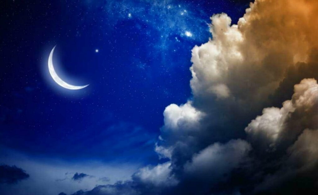 Magical Night Sky HD Wallpaper: Crescent Moon & Starry Clouds