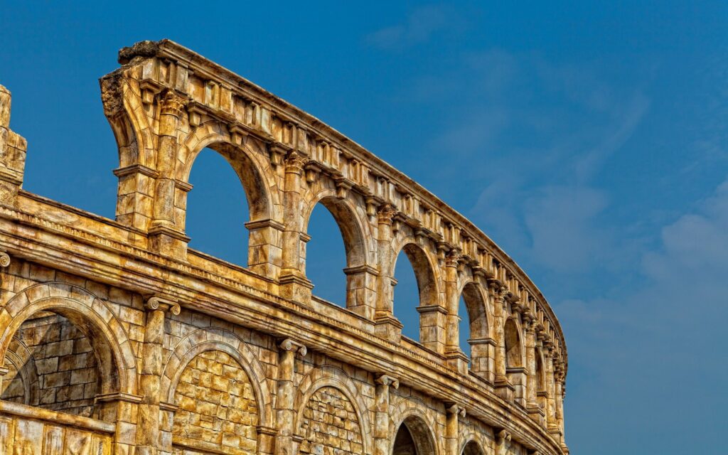 Colosseum Wallpaper: Majestic Ancient Architecture in Rome