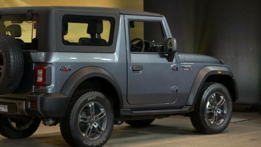 Mahindra Thar 2021 gray rugged SUV profile with bold design in soft studio lighting wallpaper