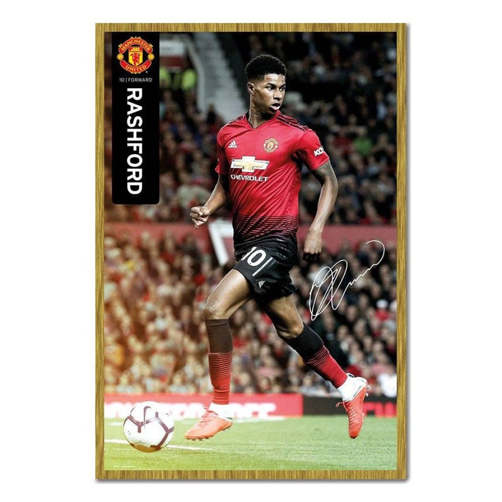 Marcus Rashford in red Manchester United jersey dynamic football wallpaper with digital signature
