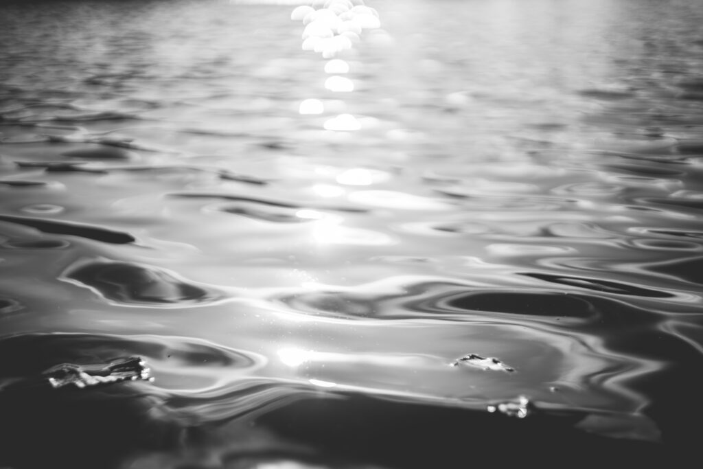 Mesmerizing Black and White Water Ripples Wallpaper Background