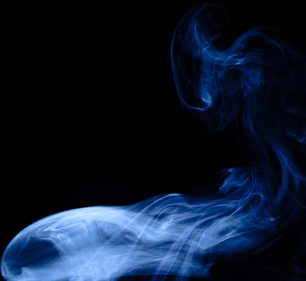 High-Res Blue Smoke Wallpaper - Enigmatic Dark Background (2900x2658)
